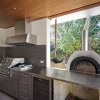 Outdoor pizza oven